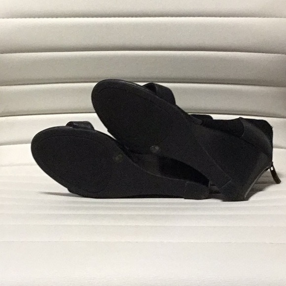 Black high heels from soul society. - Picture 3 of 5